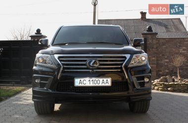 Внедорожник / Кроссовер Lexus LX 2014 в Луцке