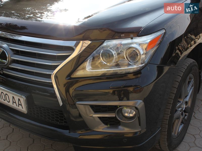 Внедорожник / Кроссовер Lexus LX 2014 в Луцке