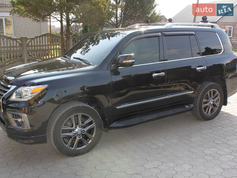 Внедорожник / Кроссовер Lexus LX 2014 в Луцке