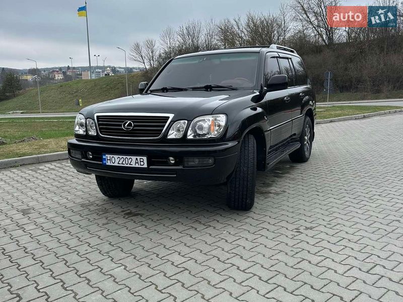 Lexus LX 2003