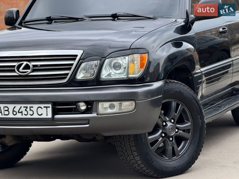 Внедорожник / Кроссовер Lexus LX 2004 в Бердичеве