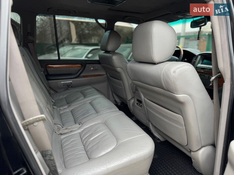 Внедорожник / Кроссовер Lexus LX 2004 в Бердичеве