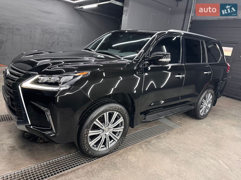Lexus LX 2016