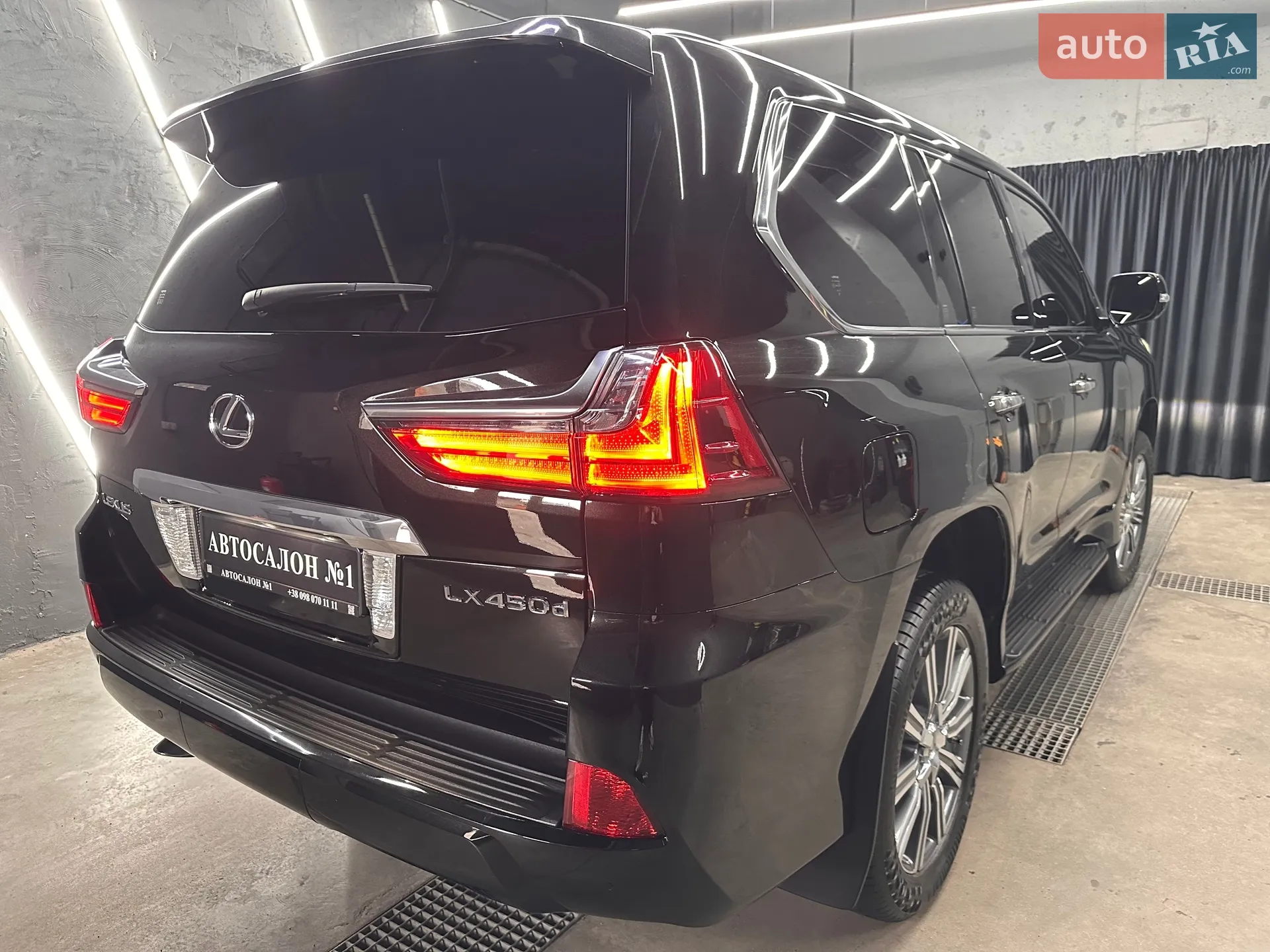 2016 Lexus LX - мініатюра 36