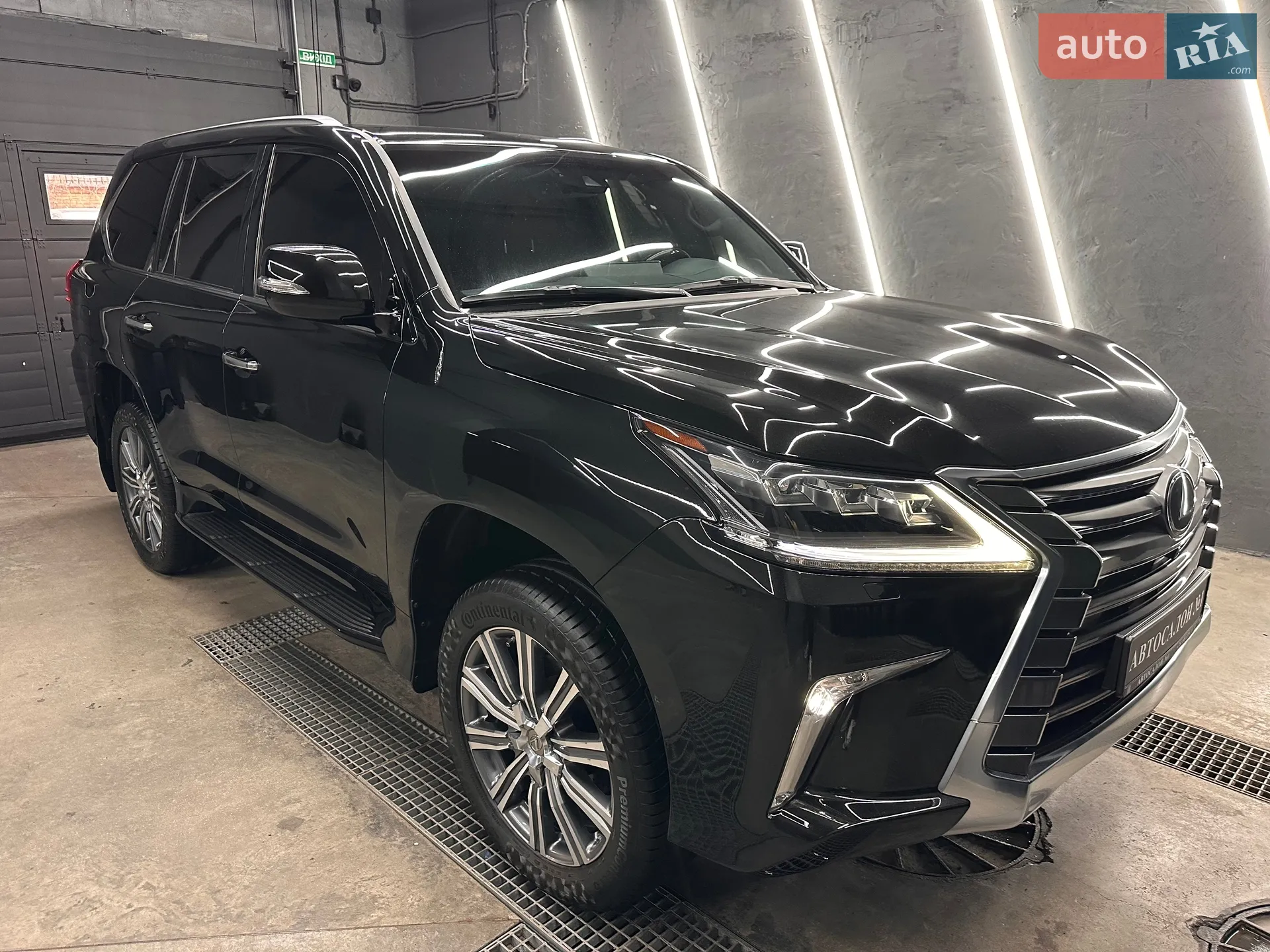 2016 Lexus LX - мініатюра 11