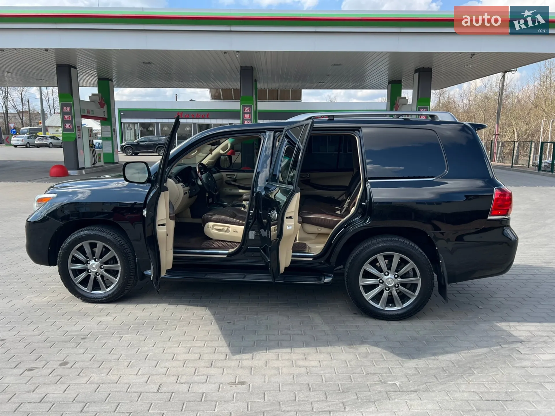 2010 Lexus LX - мініатюра 19