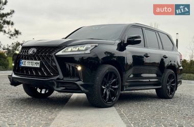Позашляховик / Кросовер Lexus LX 2017 в Дніпрі