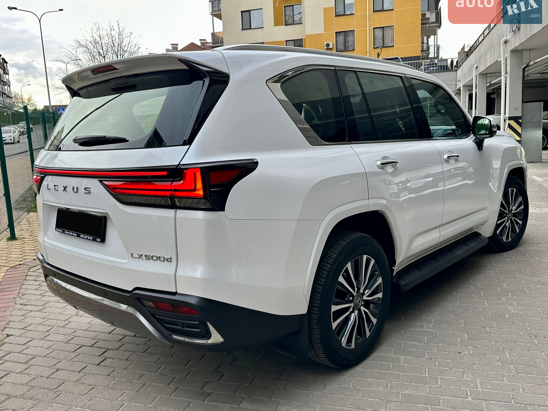 2022 Lexus LX - мініатюра 8