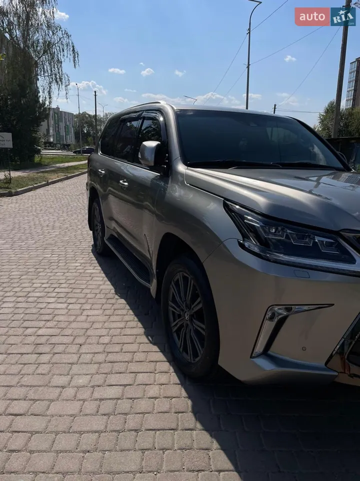2017 Lexus LX - мініатюра 13