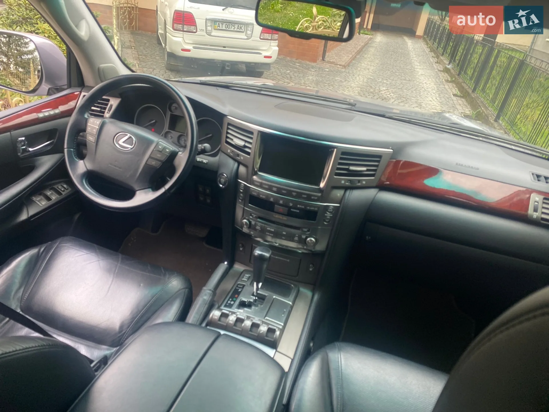 2011 Lexus LX - мініатюра 4