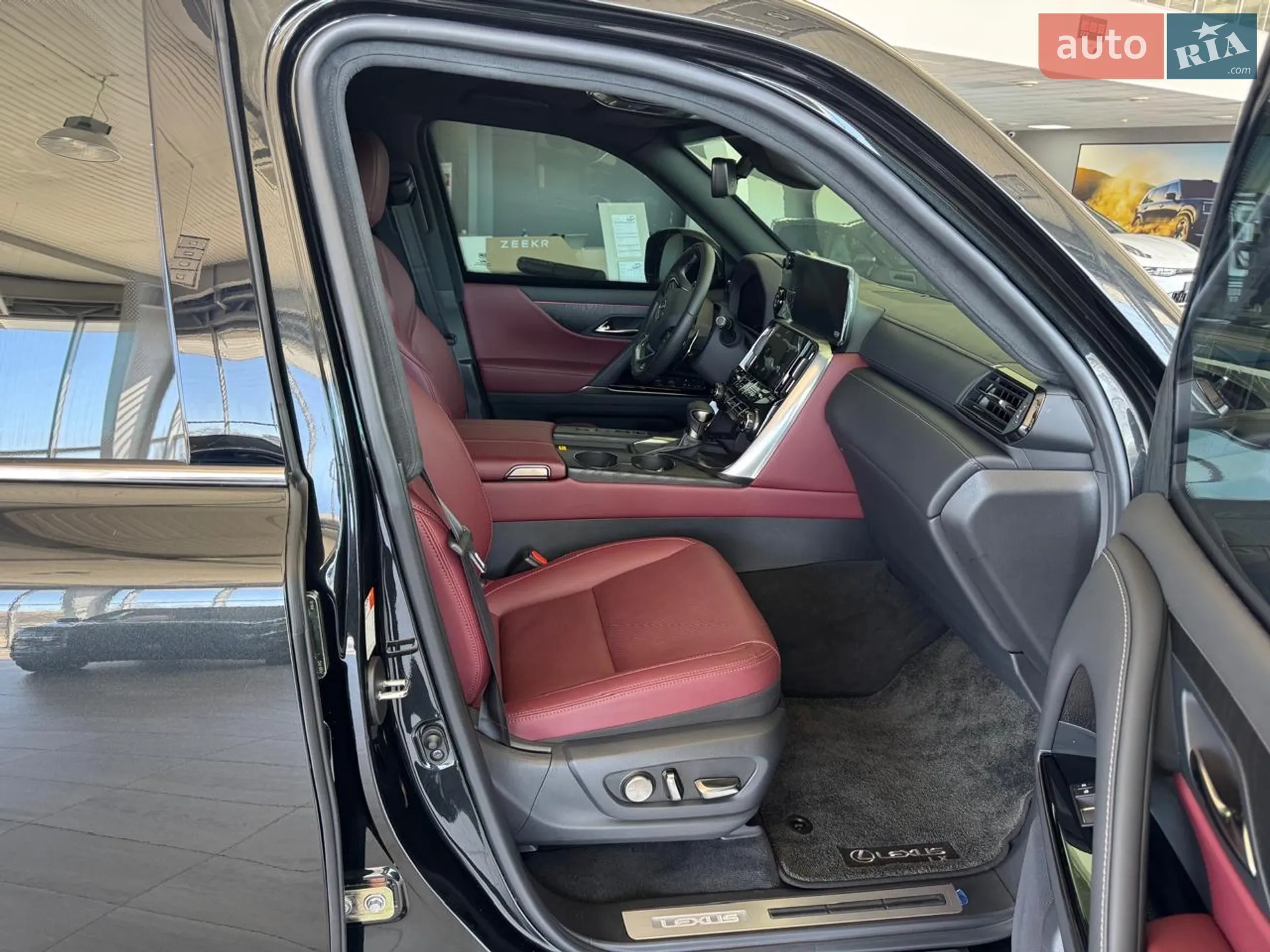 2025 Lexus LX - мініатюра 31