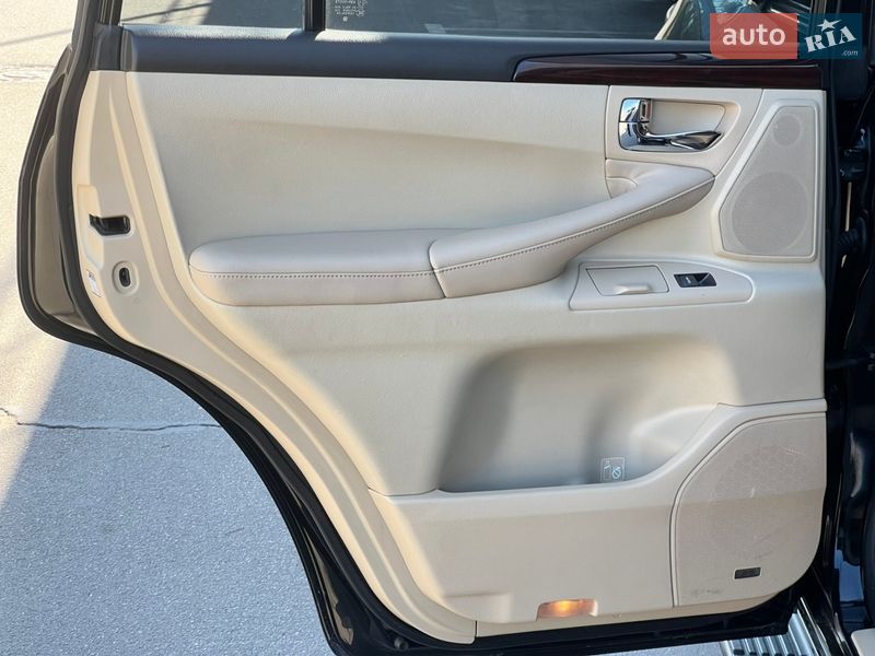 Внедорожник / Кроссовер Lexus LX 2011 в Киеве