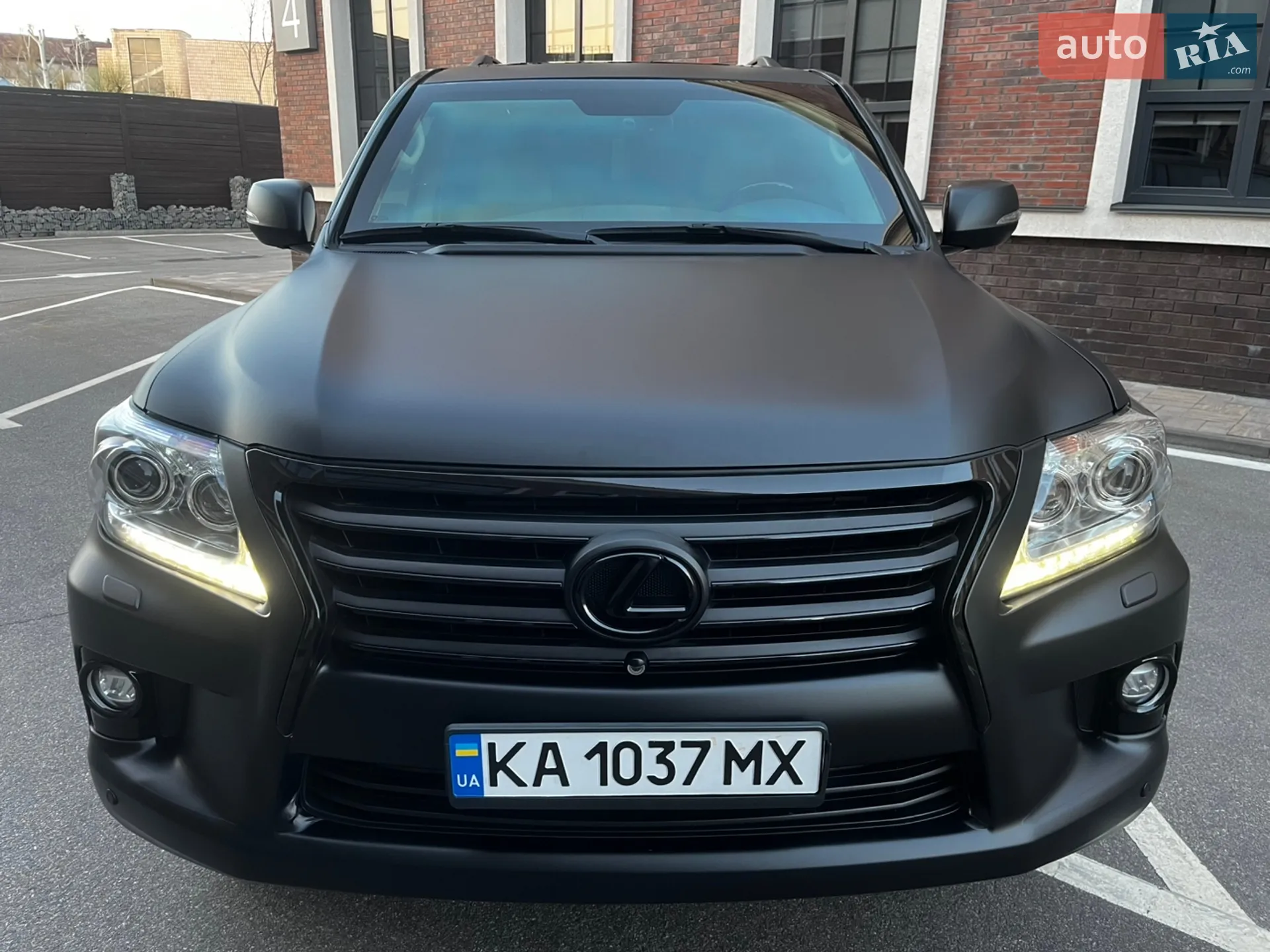2010 Lexus LX - мініатюра 2