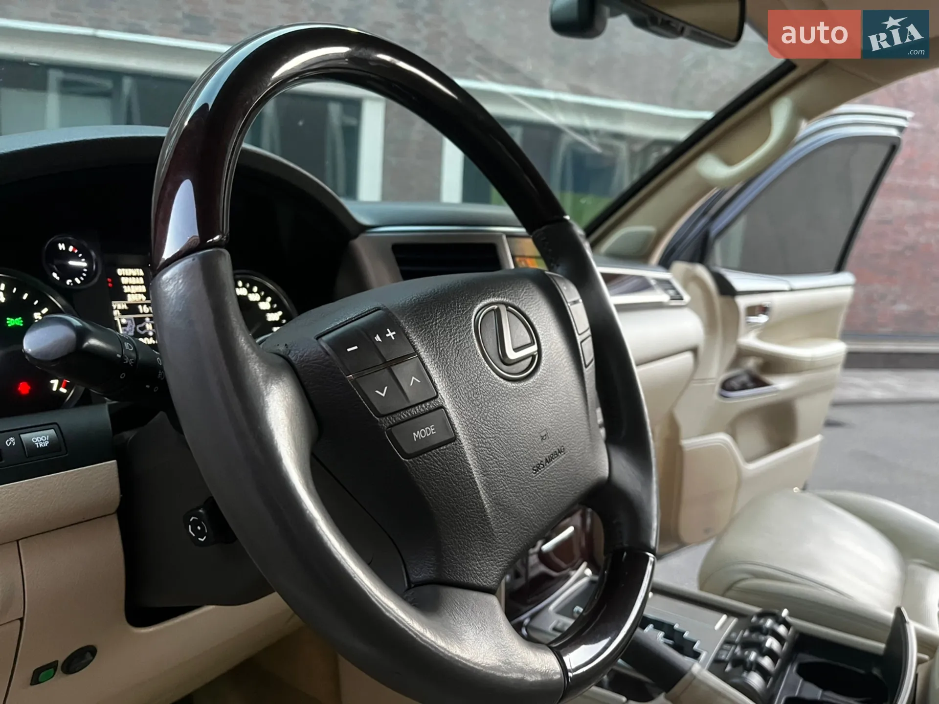 2010 Lexus LX - мініатюра 44