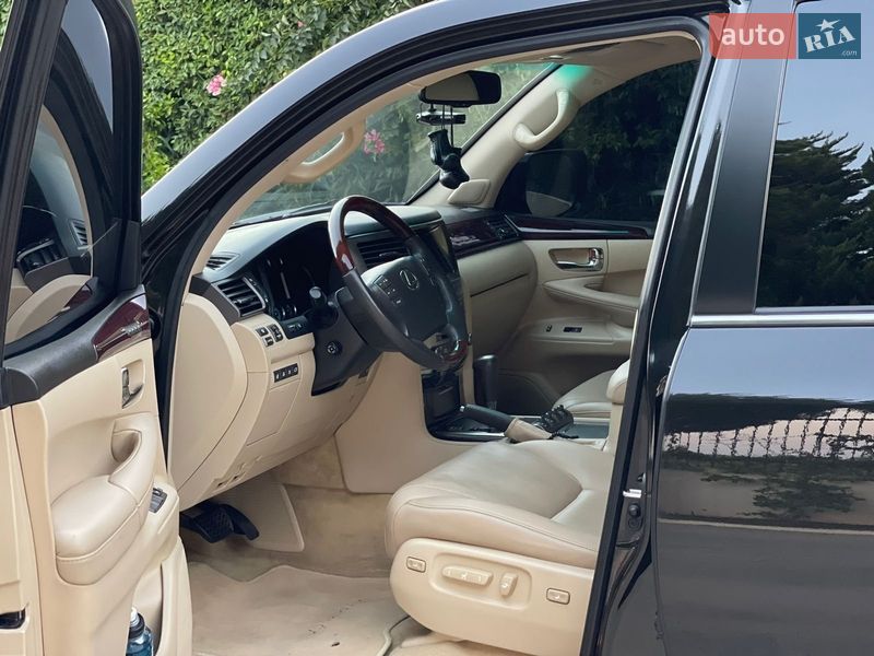 Внедорожник / Кроссовер Lexus LX 2011 в Харькове