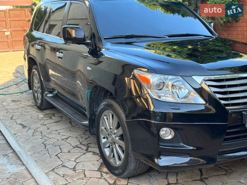 Внедорожник / Кроссовер Lexus LX 2011 в Харькове