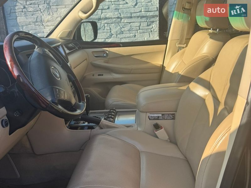 Внедорожник / Кроссовер Lexus LX 2011 в Харькове