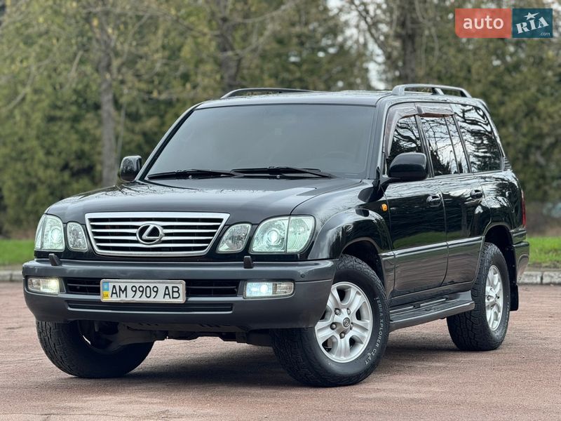 Lexus LX 2006
