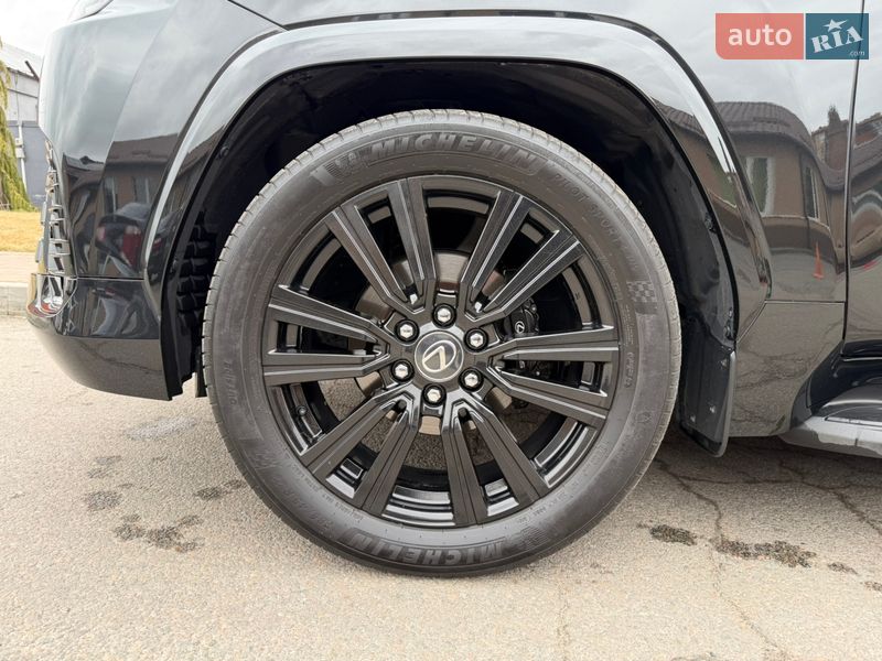 Позашляховик / Кросовер Lexus LX 2023 в Дніпрі