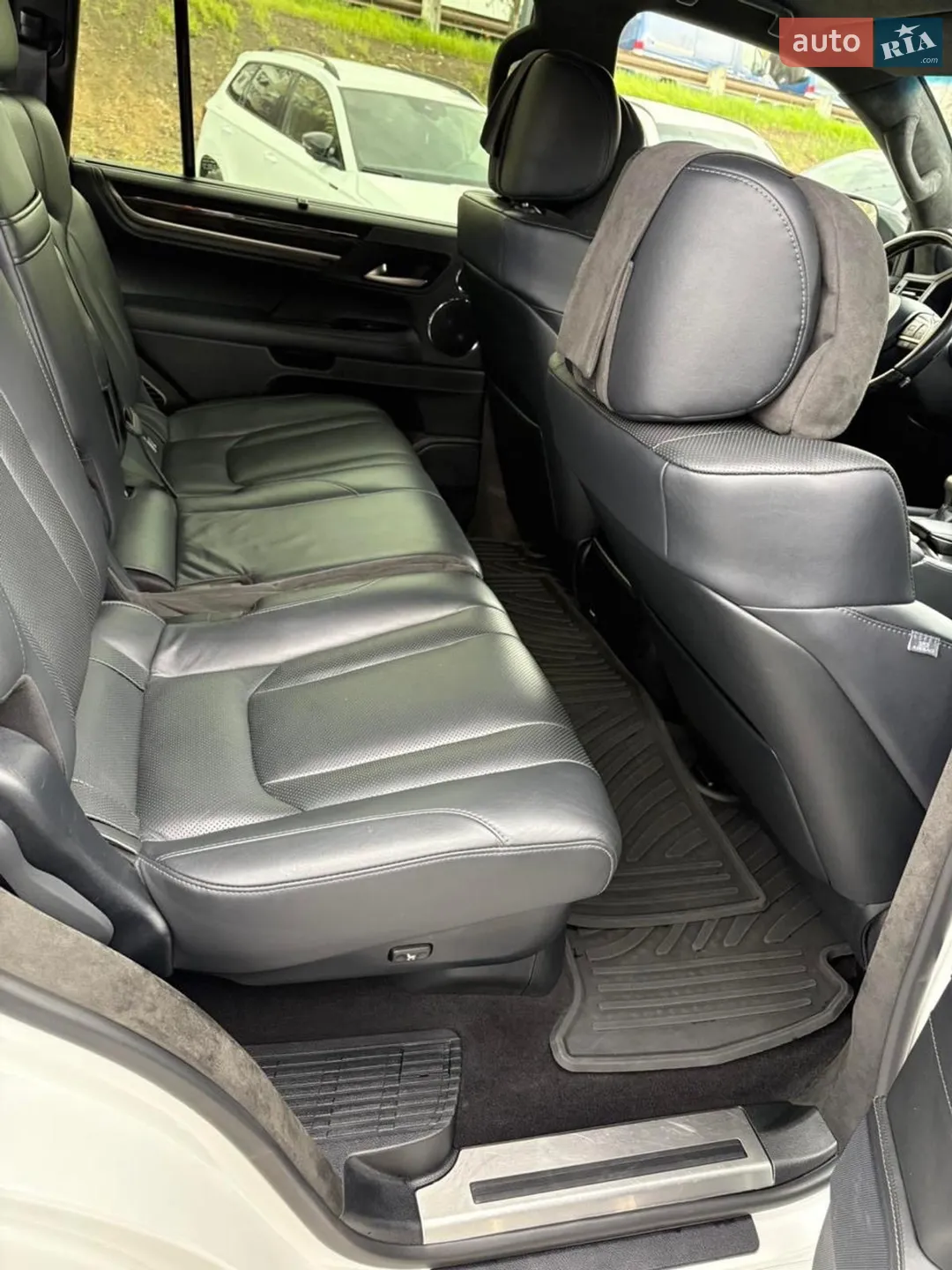 2019 Lexus LX - мініатюра 9