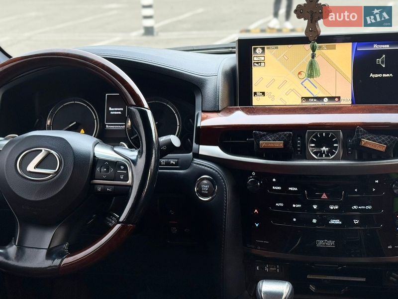 Внедорожник / Кроссовер Lexus LX 2016 в Днепре