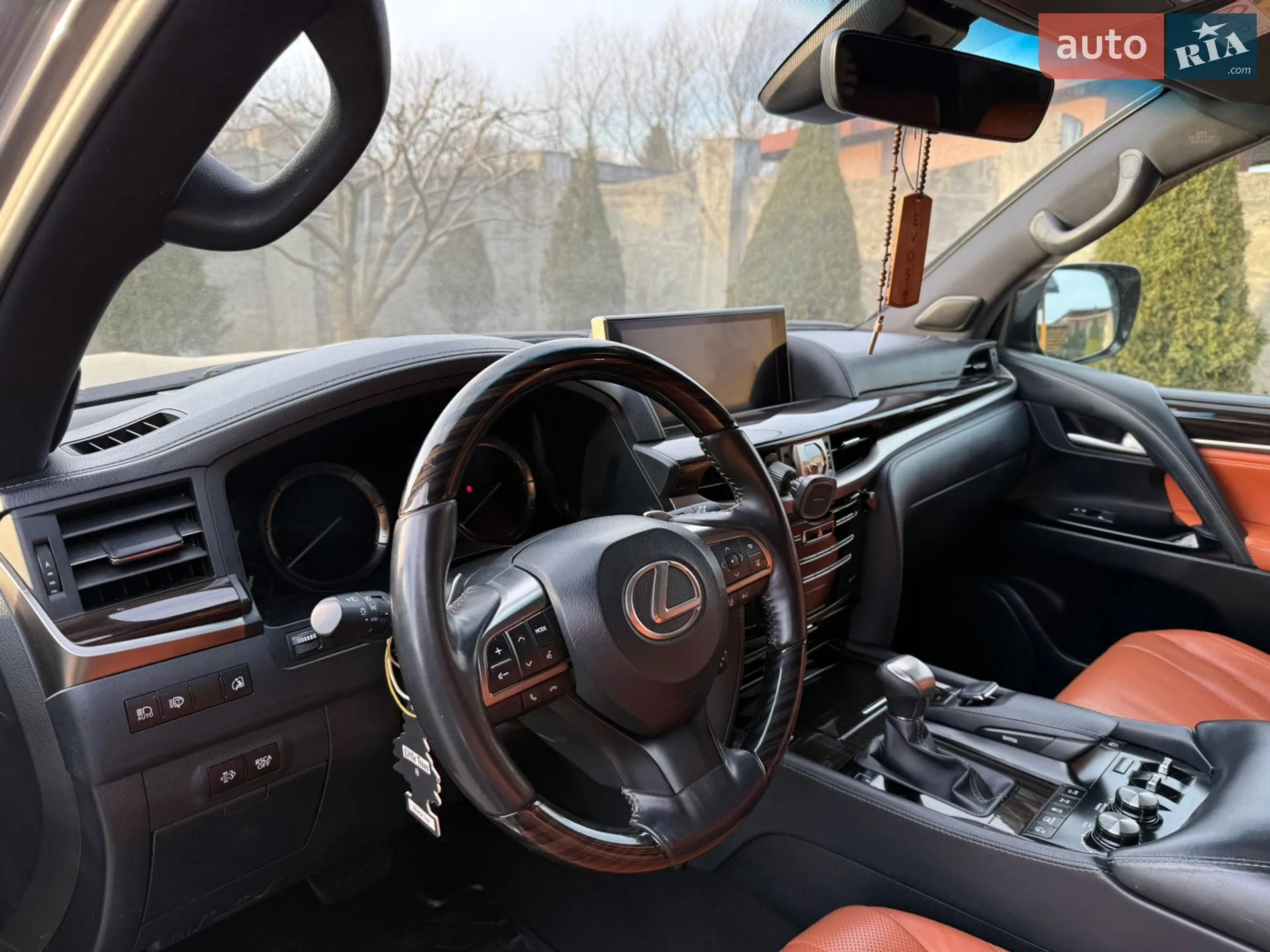 2019 Lexus LX - мініатюра 11