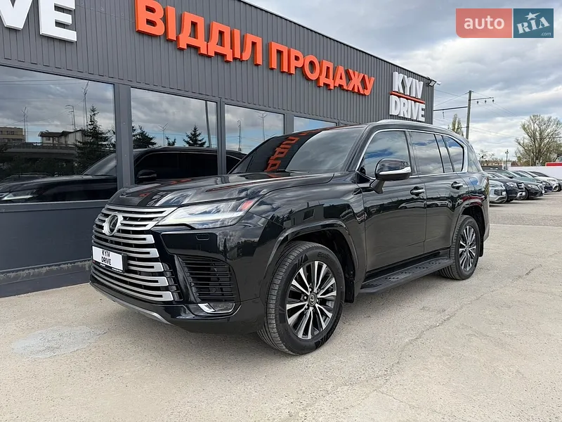 Lexus LX