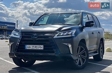 Внедорожник / Кроссовер Lexus LX 2016 в Киеве