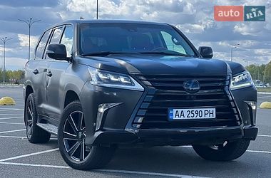 Внедорожник / Кроссовер Lexus LX 2016 в Киеве