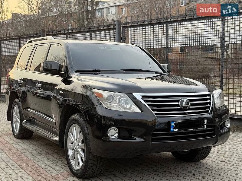 Lexus LX 2008