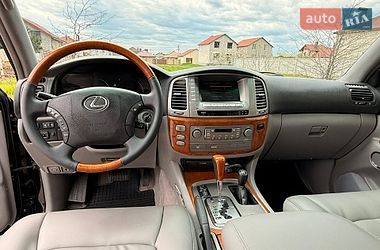 Внедорожник / Кроссовер Lexus LX 2005 в Одессе