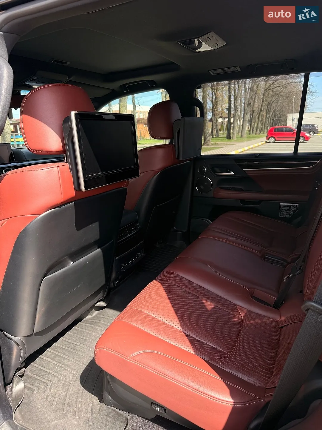 2019 Lexus LX - мініатюра 19