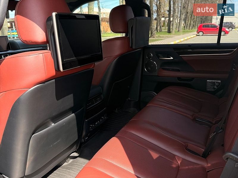 Внедорожник / Кроссовер Lexus LX 2019 в Киеве
