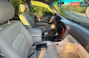 Внедорожник / Кроссовер Lexus LX 2000 в Тернополе