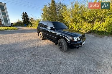Внедорожник / Кроссовер Lexus LX 2000 в Тернополе