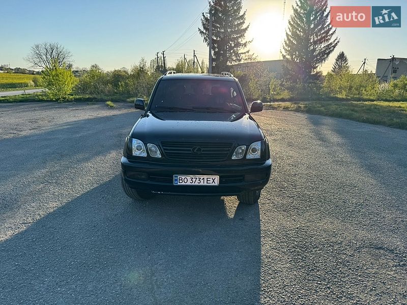 Внедорожник / Кроссовер Lexus LX 2000 в Тернополе