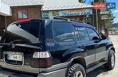 Внедорожник / Кроссовер Lexus LX 1999 в Яремче
