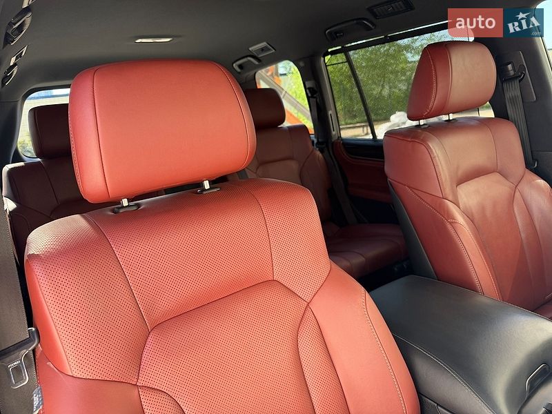 Внедорожник / Кроссовер Lexus LX 2018 в Киеве