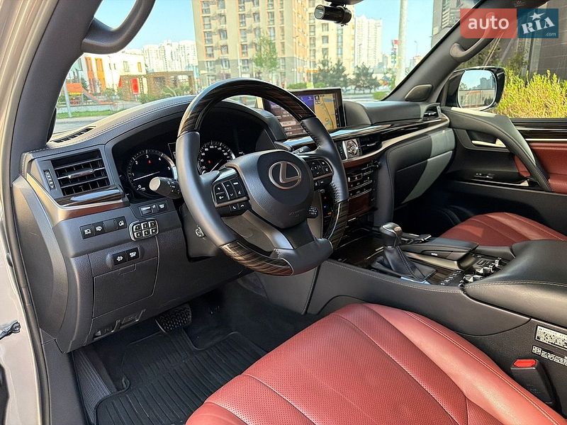 Внедорожник / Кроссовер Lexus LX 2018 в Киеве