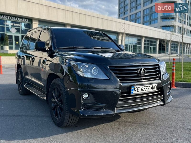 Внедорожник / Кроссовер Lexus LX 2009 в Днепре