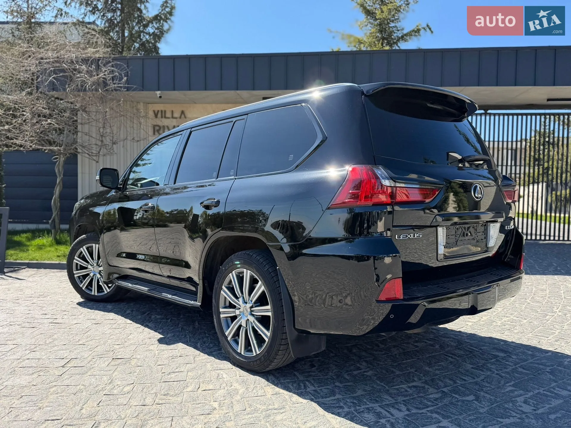 2017 Lexus LX - мініатюра 6