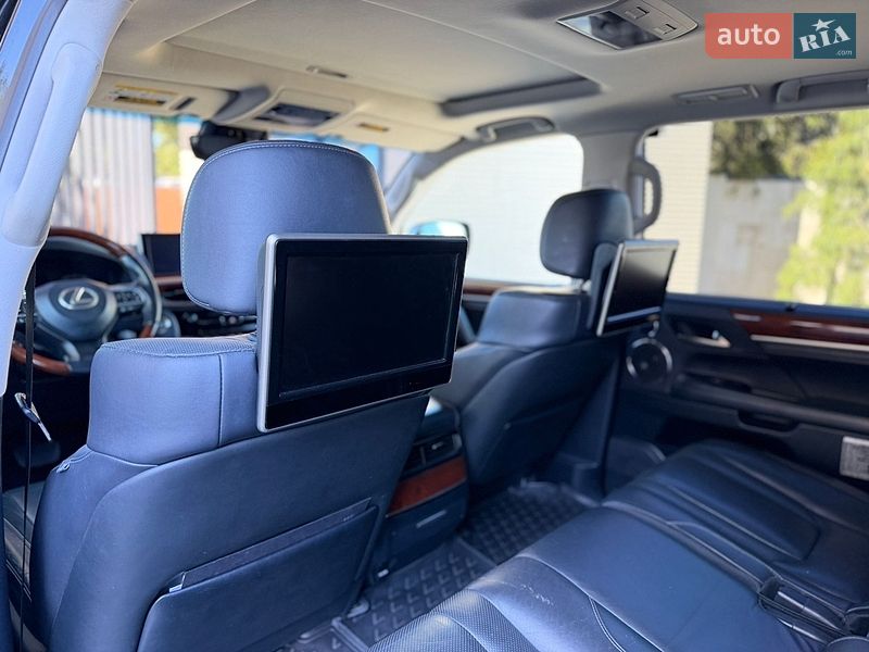 Внедорожник / Кроссовер Lexus LX 2017 в Львове