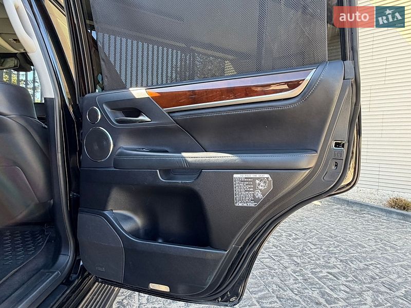Внедорожник / Кроссовер Lexus LX 2017 в Львове