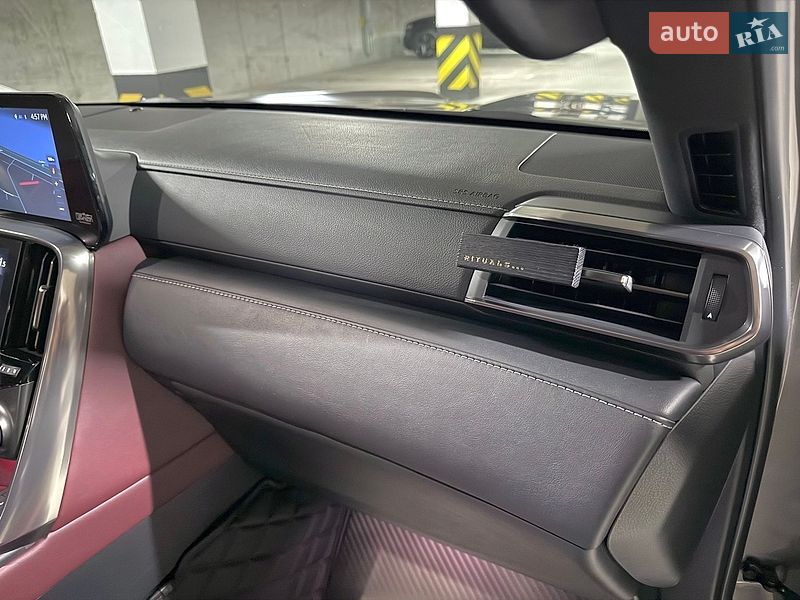 Внедорожник / Кроссовер Lexus LX 2022 в Днепре
