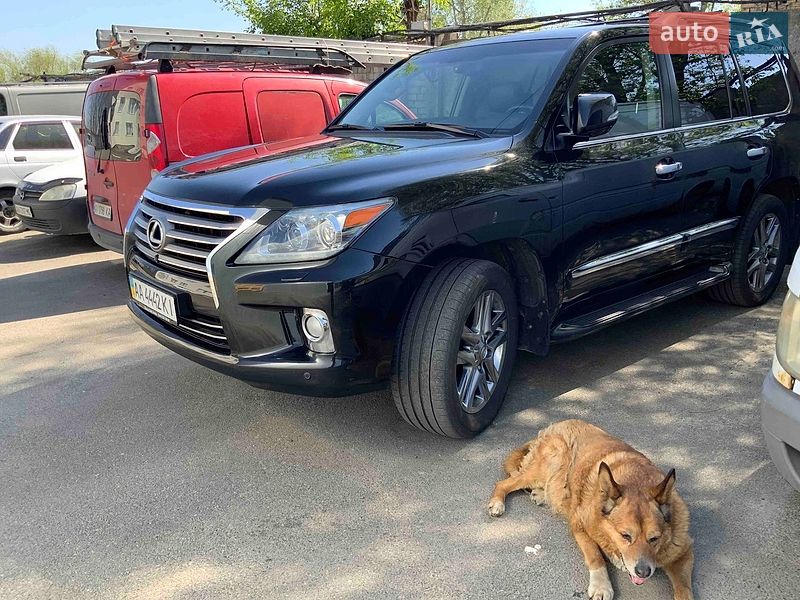 Внедорожник / Кроссовер Lexus LX 2012 в Киеве