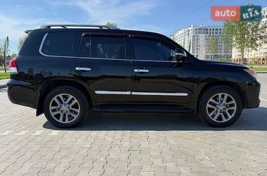 Внедорожник / Кроссовер Lexus LX 2014 в Ирпене