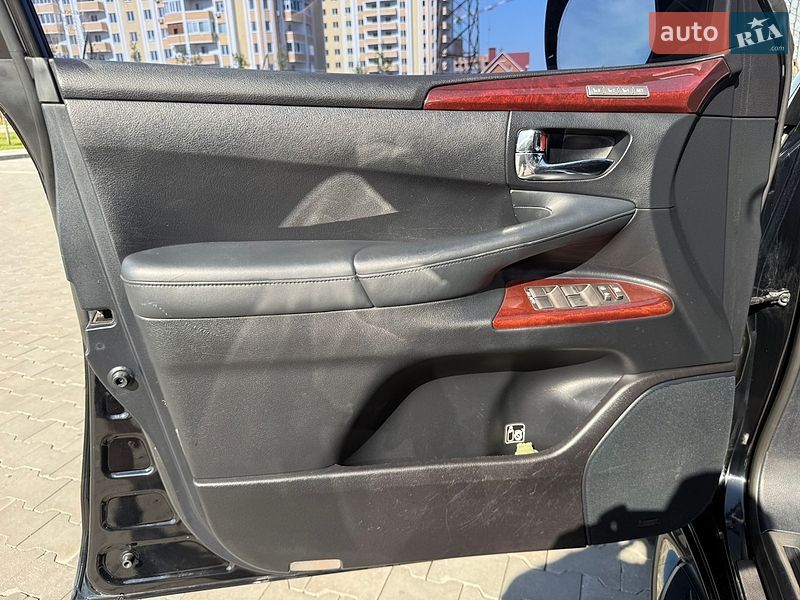 Внедорожник / Кроссовер Lexus LX 2014 в Ирпене