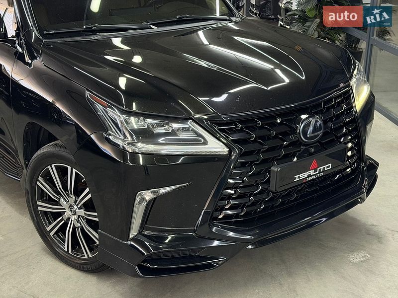 Внедорожник / Кроссовер Lexus LX 2016 в Одессе