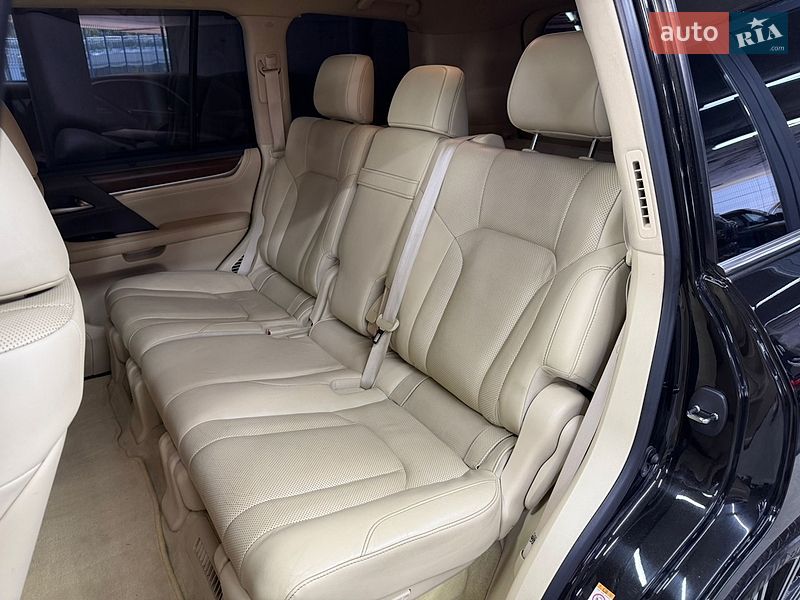 Внедорожник / Кроссовер Lexus LX 2016 в Одессе