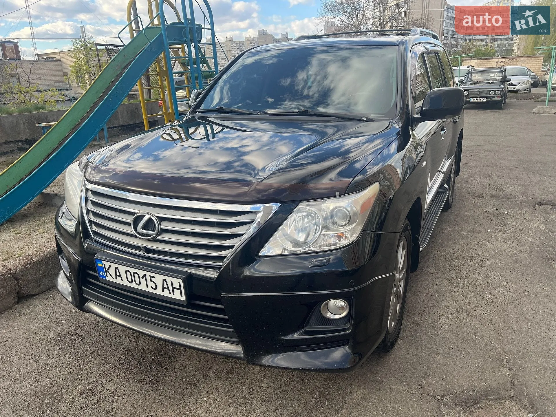 2011 Lexus LX - мініатюра 3
